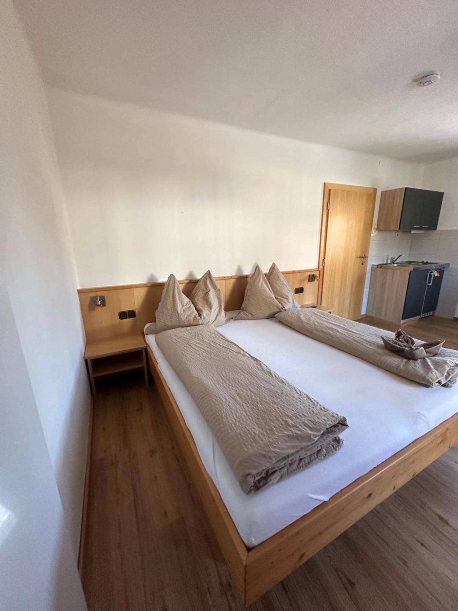 Fruehstueckspension Alpenrose Bed & Breakfast Iselsberg Luaran gambar